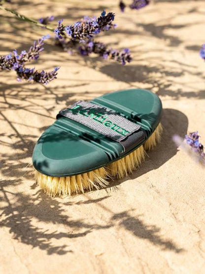 LeMieux Flexi Scrubbing Brush AW23 - Spruce - Spruce -